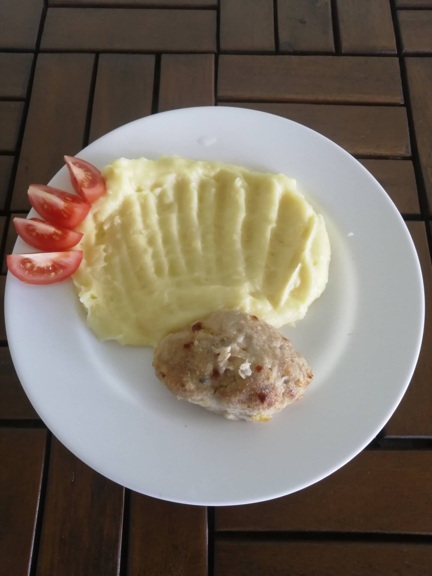 Přírodní mletý řízek s květákem a sýrem