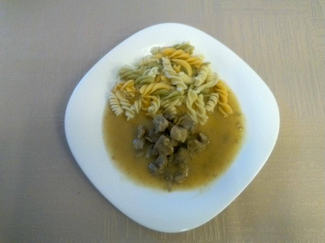 vepřové na pepři, rýžová vřetena