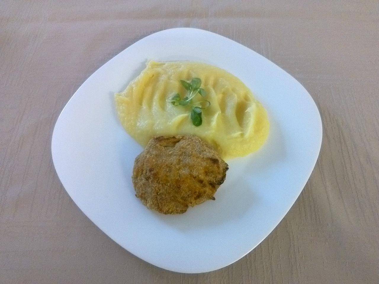 karbenátek celerový s kuřecím masem