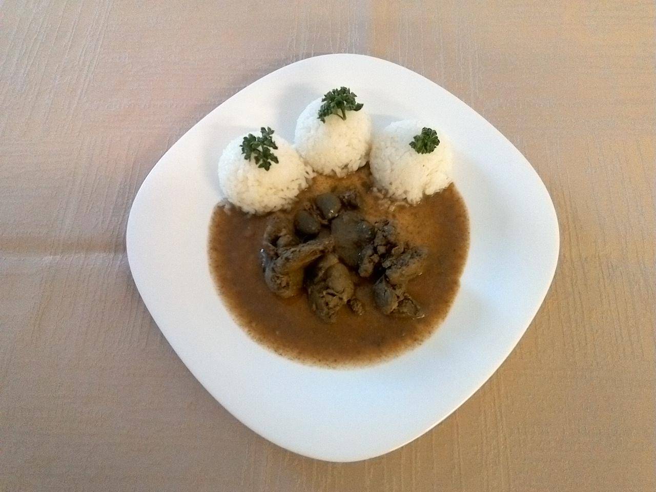 drůbeží játra na slanině