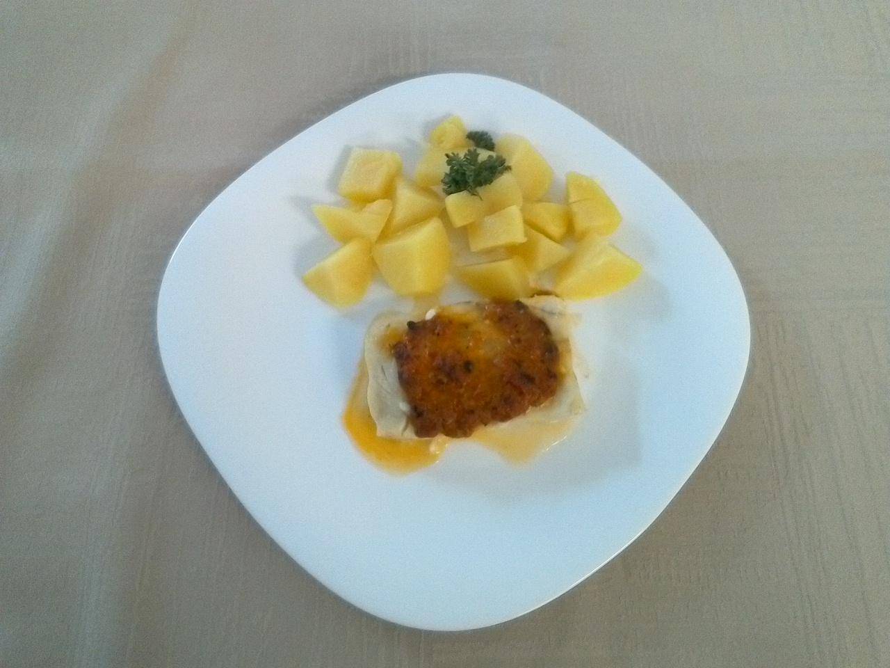 tmavá treska na ajvaru