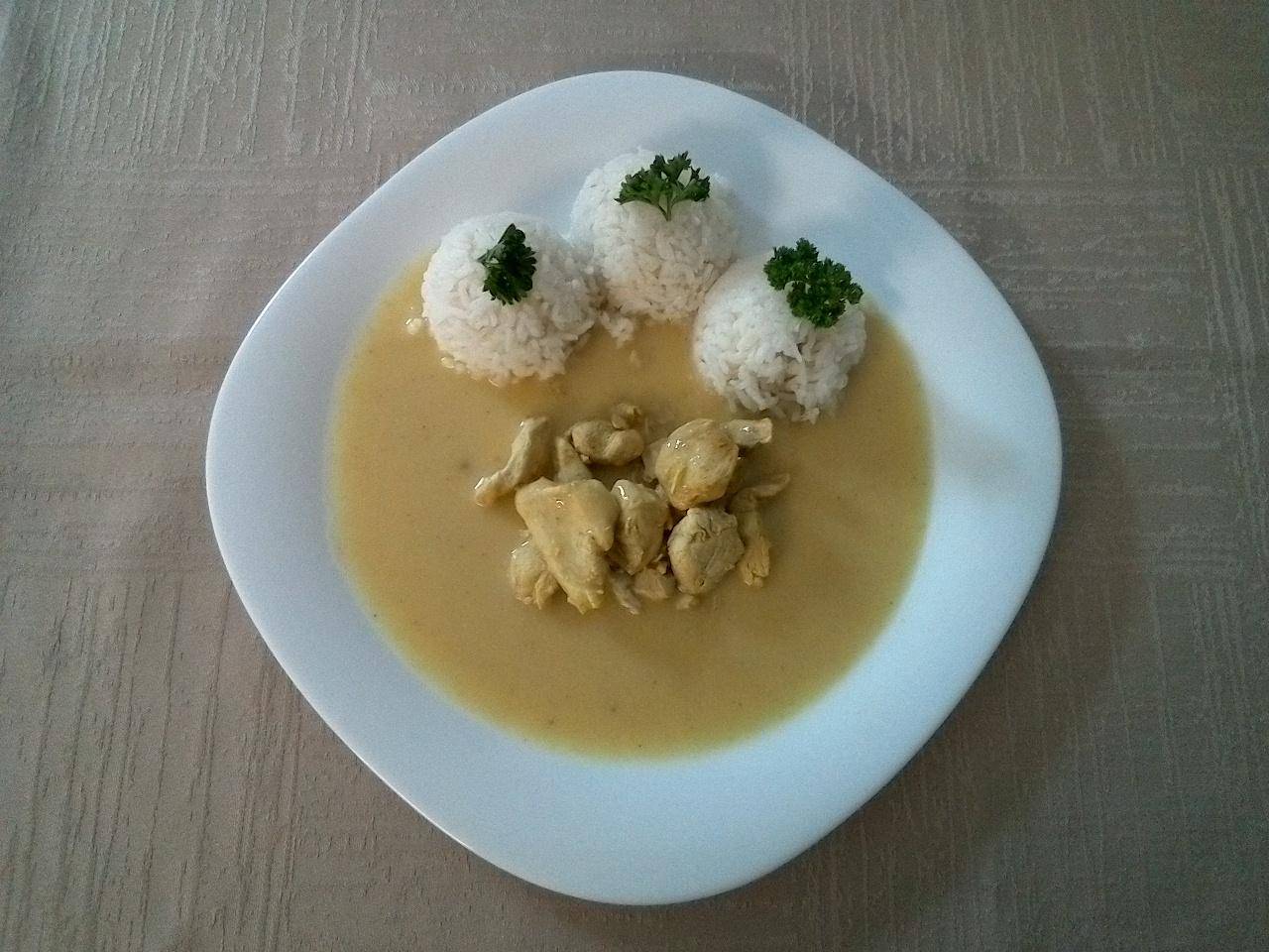 kuřecí nudličky na kari