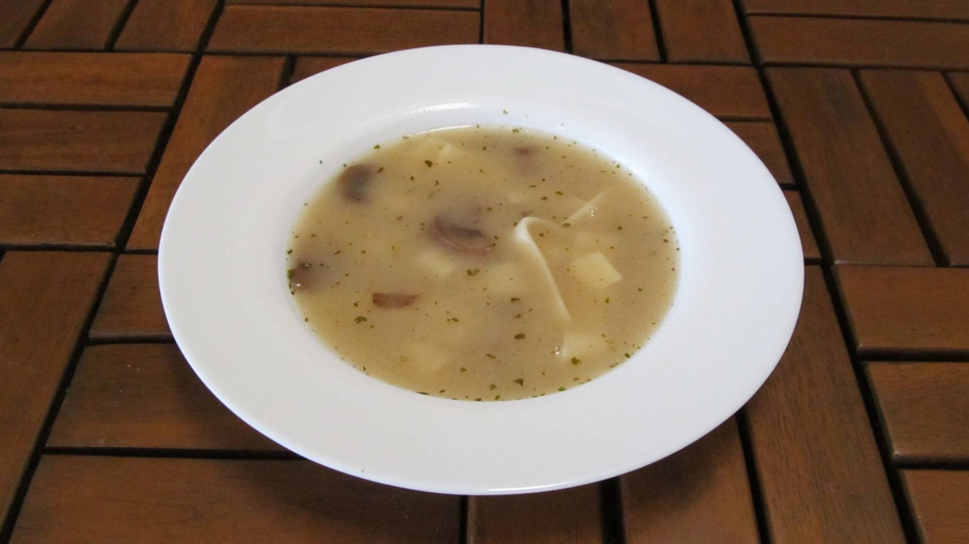 selská (žampiony, mléko, těstovina)