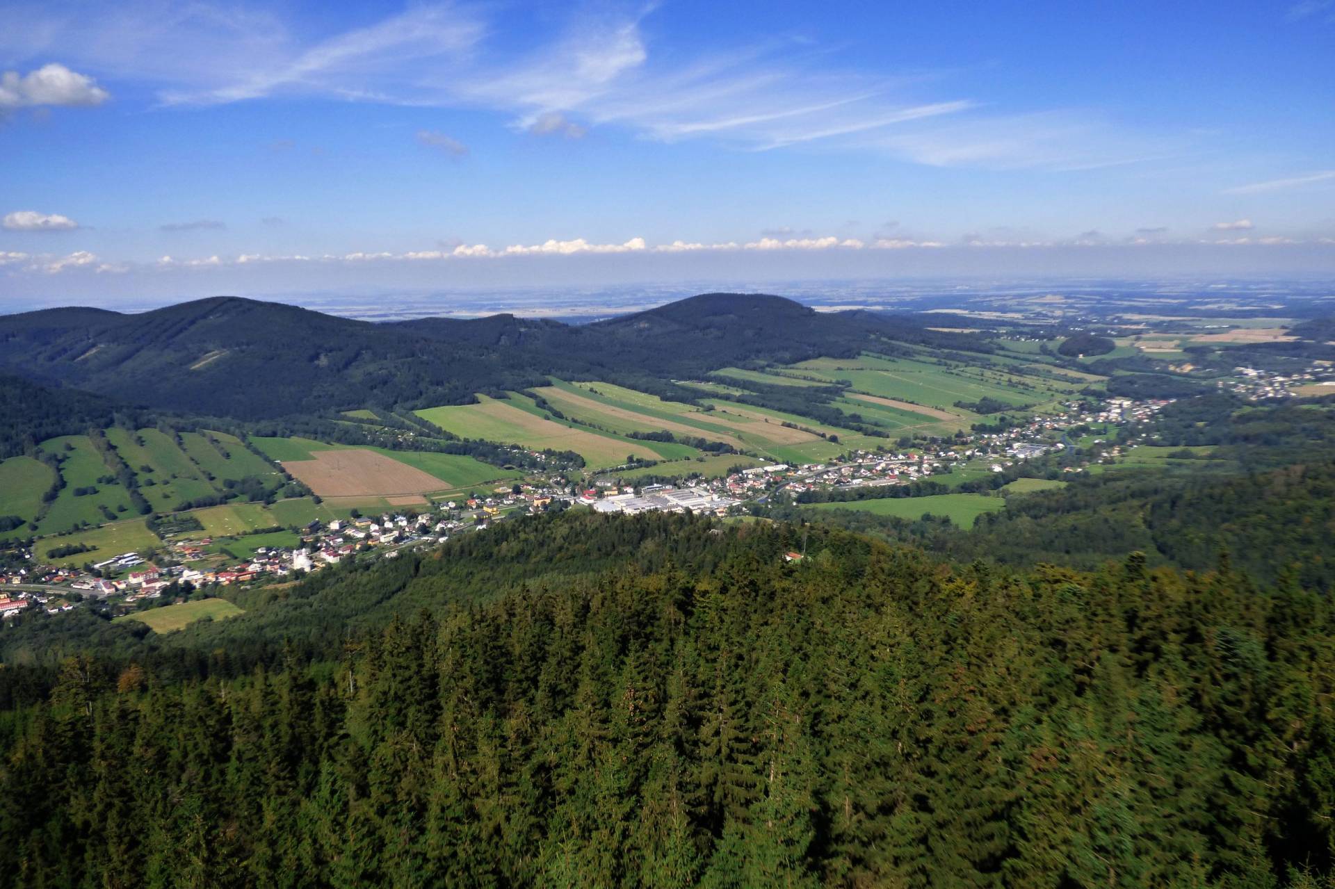 Pohled z rozhledny ZL.chlum
