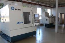 Frézovací a vrtací centrum