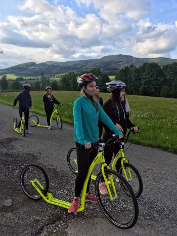 Domov mládeže na koloběžkách