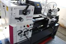 konvenční soustruh s digitálním odměřováním