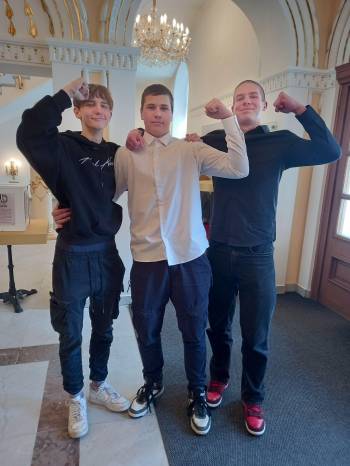 STUDENTI EMKA VE SLEZSKÉM DIVADLE V OPAVĚ NA CYRANOVI Z BERGERACU!